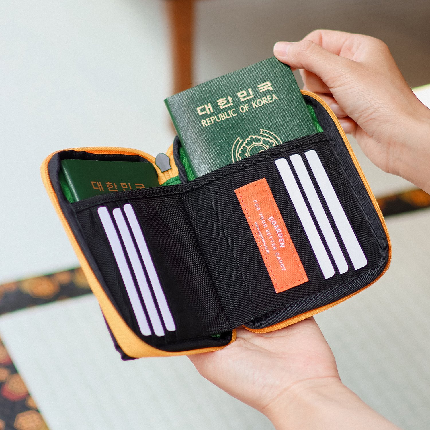 에가든 본보야지 패스포트 블랙소르베 RFID 차단 안티스키밍 여행용 지갑 여행 여권 케이스 상세 이미지 2